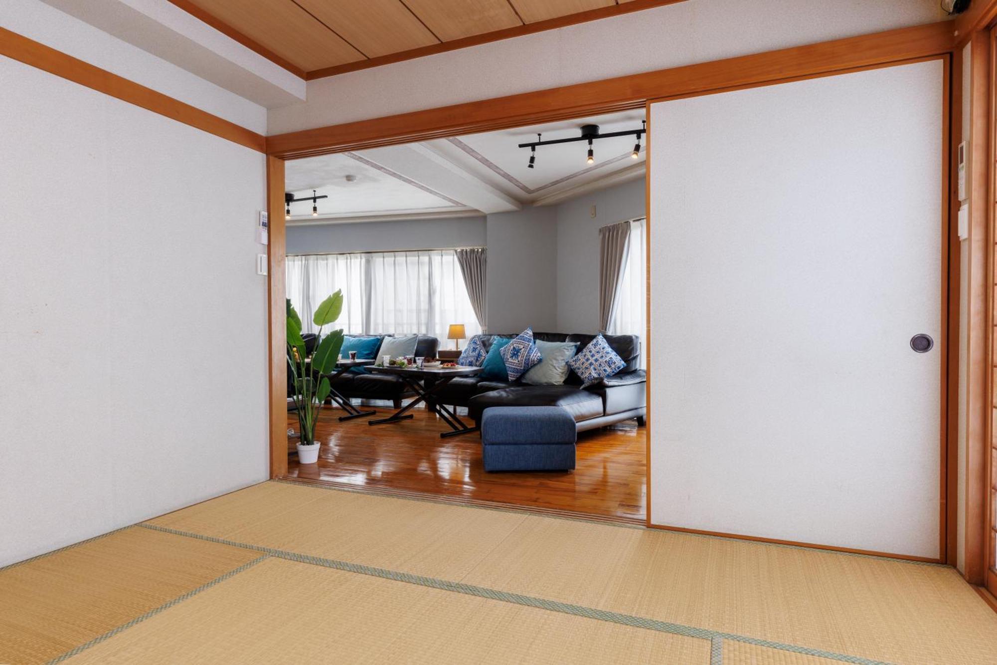 Apartment Gajumaru 401 Naha
